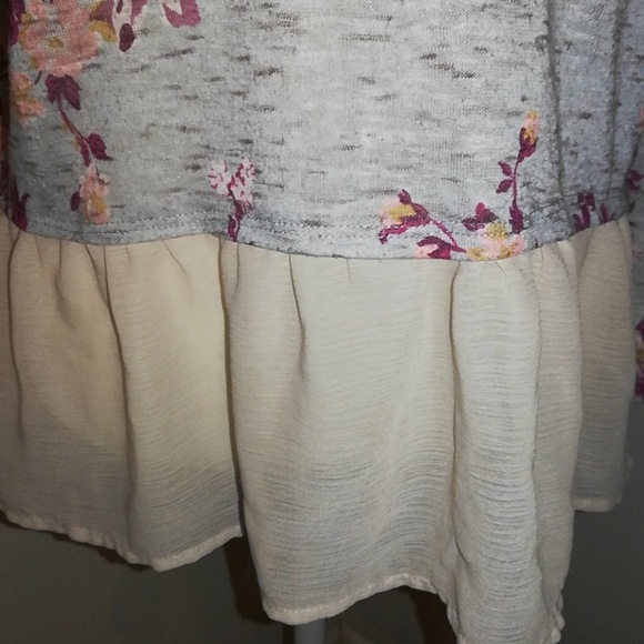 Living Doll Cold Shoulder Floral lace Top - Picture 2 of 5